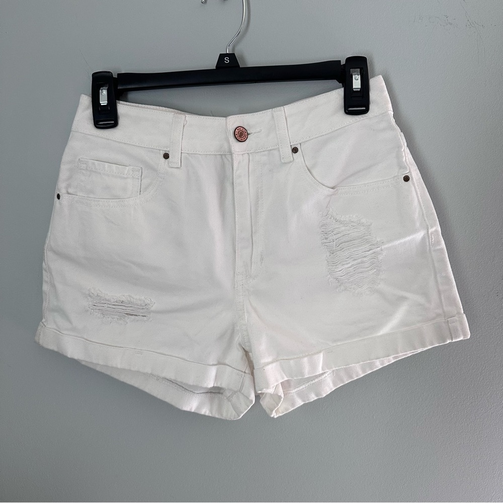 Pacsun White Denim Jean Mom Shorts Distressed sz 26
